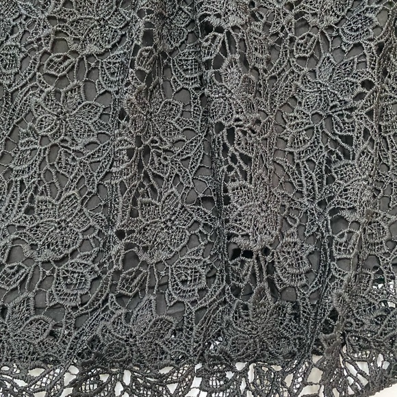 Maeve by Anthropologie Black Guipure Lace Off-The-Shoulder Top - Picture 7 of 10